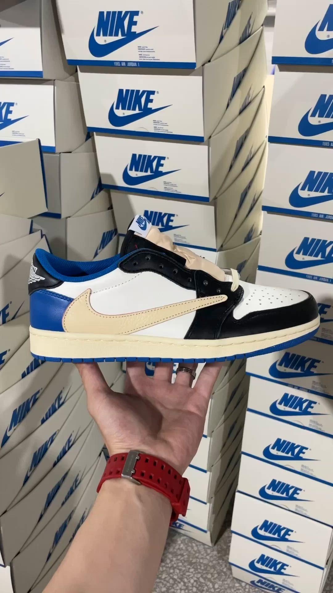 https://allzaar.com/public/storage/main/products/fashion/men-fashion/men-footwear/air-jordan-1-low-travis-scott-x-fragment-release-video.mp4