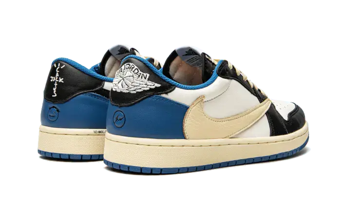 nike-travis-blue-3